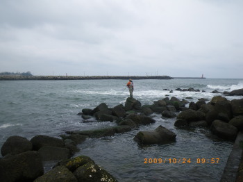 2009年10月24日那珂川河口突堤先端.jpg