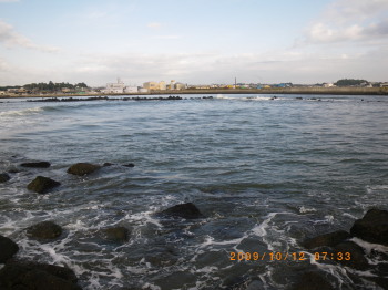 2009年１０月１２日那珂川河口　突堤7時33分.jpg